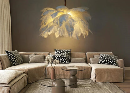 MOOSEE hängande lampa TIFFANY 135 vit mässing / naturliga fjädrar