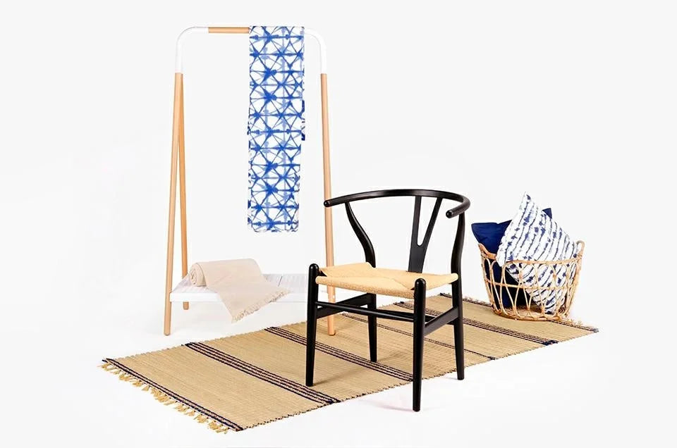 Stol - WISHBONE, naturfiber/bokträ svart